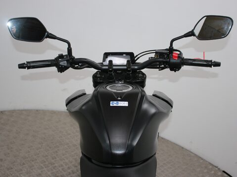 Honda CB125R CBF 125 NA-PED 23 14