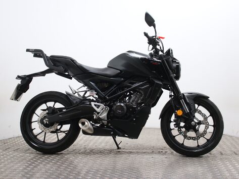 Honda CB125R CBF 125 NA-PED 23