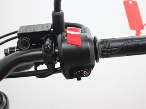 Honda CB CBF 125 NA-J 27