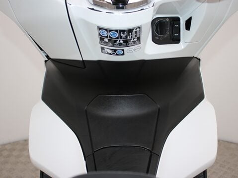 Honda PCX125 WW 125 A-PED 23 20