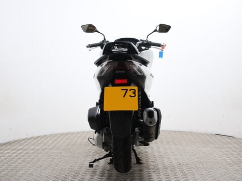 Honda PCX125 WW 125 A-PED 23 11