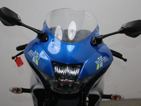 Suzuki GSX-R125 GSXR 125 RLZ M1 18