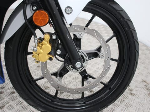 Suzuki GSX-R125 GSXR 125 RLZ M1 22