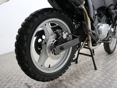 Honda XL125 Varadero XL 125 V-B 28