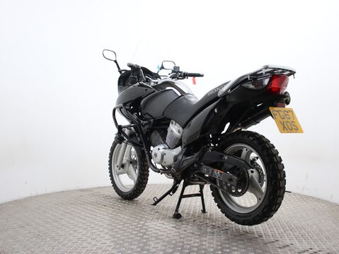 Honda XL125 Varadero XL 125 V-B 9