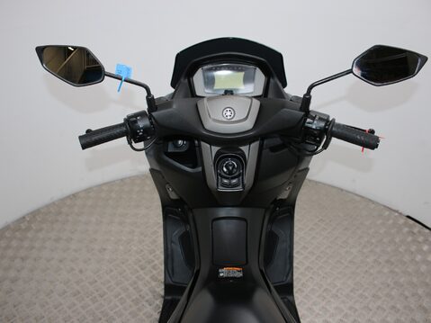 Yamaha Nmax 125 GPD125-A ABS 14