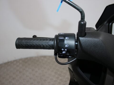 Yamaha Nmax 125 GPD125-A ABS 26