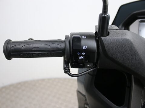 Yamaha Nmax 125 GPD125-A ABS 22