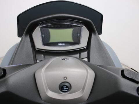 Yamaha Nmax 125 GPD125-A ABS 15