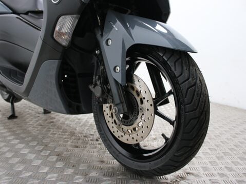 Yamaha Nmax 125 GPD125-A ABS 17