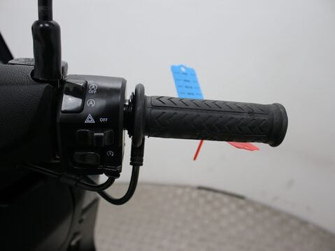 Yamaha Nmax 125 GPD125-A ABS 23