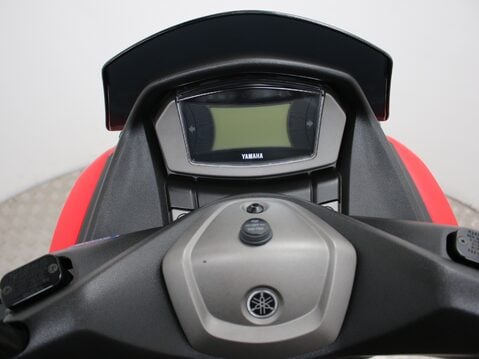 Yamaha Nmax 125 GPD125-A ABS 17