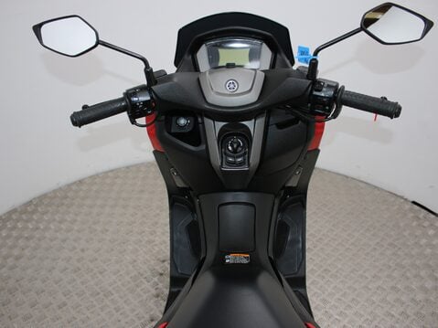Yamaha Nmax 125 GPD125-A ABS 32