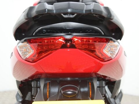 Yamaha Nmax 125 GPD125-A ABS 27