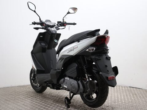 SYM Jet JET 4 RX 125 E5 PRE-REGISTERED. 9