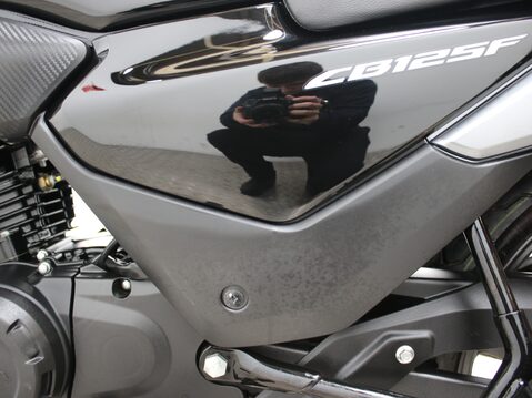 Honda CB125F CBF 125 M-M 27