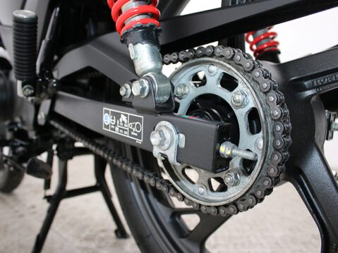 Honda CB125F CBF 125 M-M 29