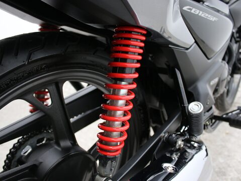 Honda CB125F CBF 125 M-M 30