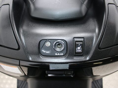 Suzuki Burgman 650 AN 650 ZL4 Executive 30