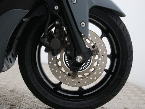 Yamaha Nmax 125 GPD125-A ABS 28