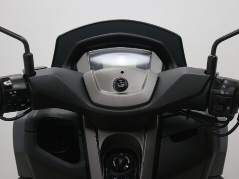 Yamaha Nmax 125 GPD125-A ABS 14