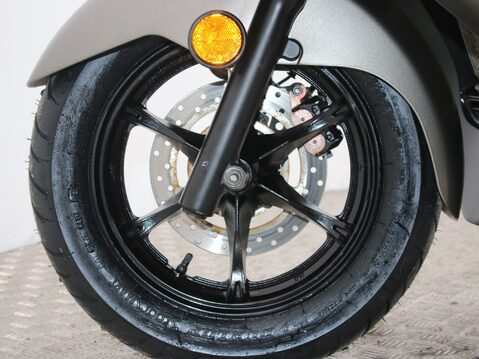 Suzuki Burgman 200 UH 200 AL7 23