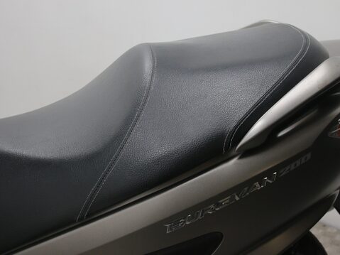 Suzuki Burgman 200 UH 200 AL7 25