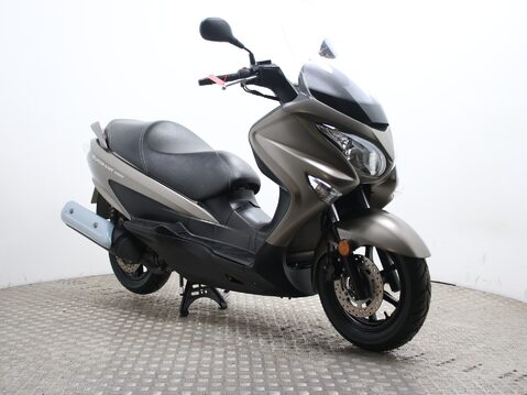 Suzuki Burgman 200 UH 200 AL7 3