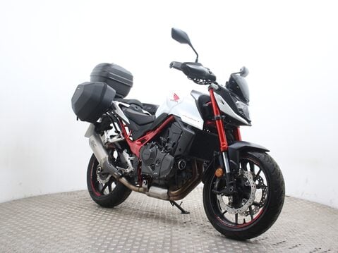 Honda CB CB 750 HORNET A-P 3