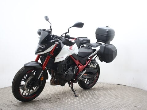 Honda CB CB 750 HORNET A-P 6