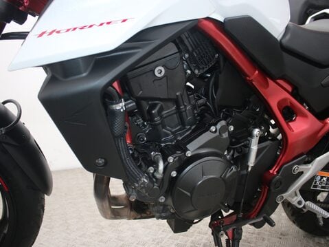 Honda CB CB 750 HORNET A-P 25