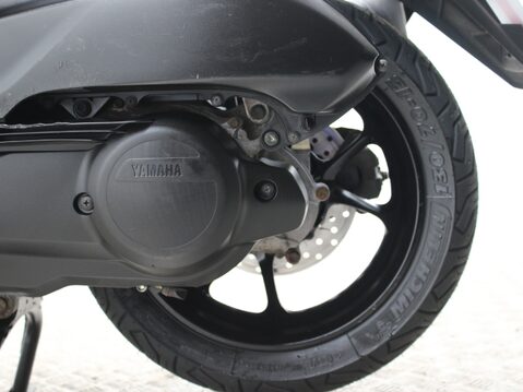 Yamaha Nmax 125 GPD125-A ABS 24