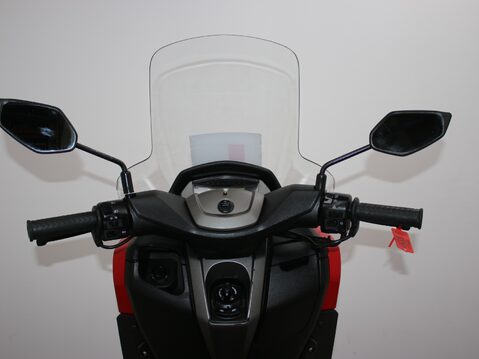 Yamaha Nmax 125 GPD125-A ABS 14