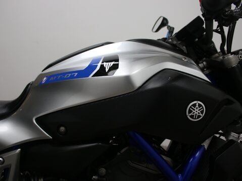 Yamaha MT-07 39