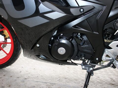 Suzuki GSX GSXR 125 RLX M3 25