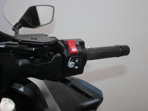 Honda Forza 750 NSS 750 P 18