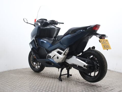 Honda Forza 750 NSS 750 P 9