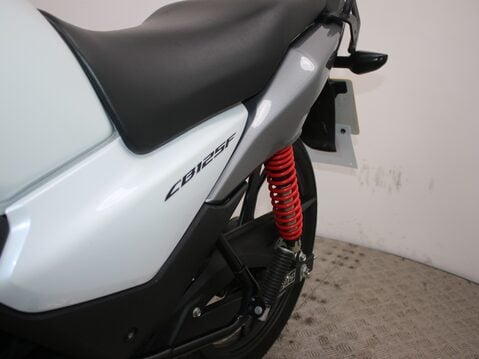 Honda CB125F CBF 125 M-M 28