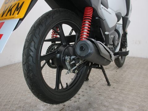 Honda CB125F CBF 125 M-M 23