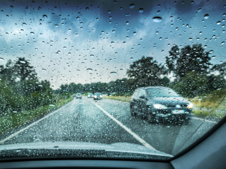 How to stay safe when driving in wet weather