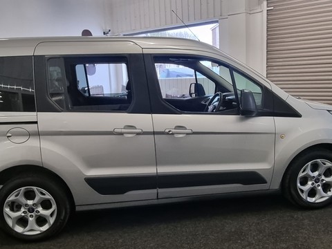 Ford Tourneo Connect ZETEC TDCI 5