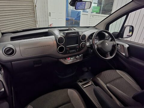 Peugeot Partner BLUE HDI S/S TEPEE OUTDOOR 32