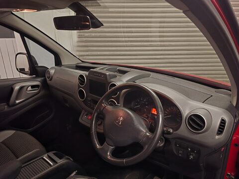 Peugeot Partner BLUE HDI S/S TEPEE OUTDOOR 32