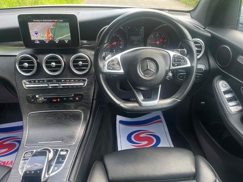 Mercedes-Benz GLC GLC 220 D 4MATIC AMG LINE 2