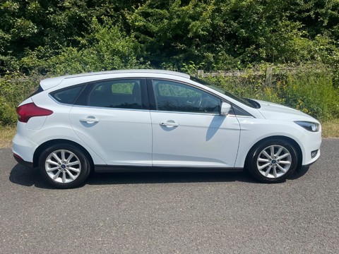 Ford Focus TITANIUM 7