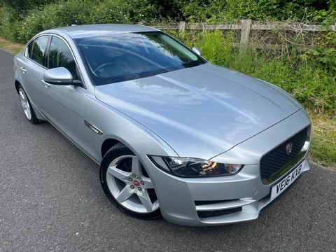 Jaguar XE SE 5