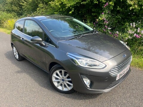 Ford Fiesta TITANIUM 5