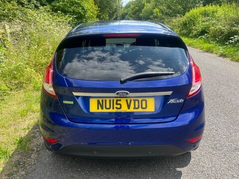 Ford Fiesta TITANIUM 9