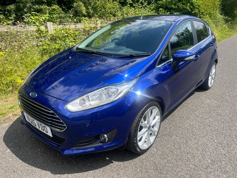 Ford Fiesta TITANIUM 11