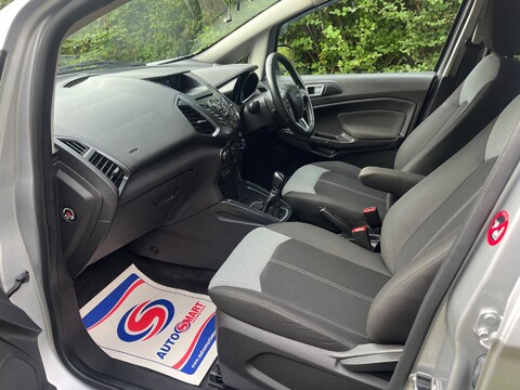 Ford Ecosport ZETEC 16